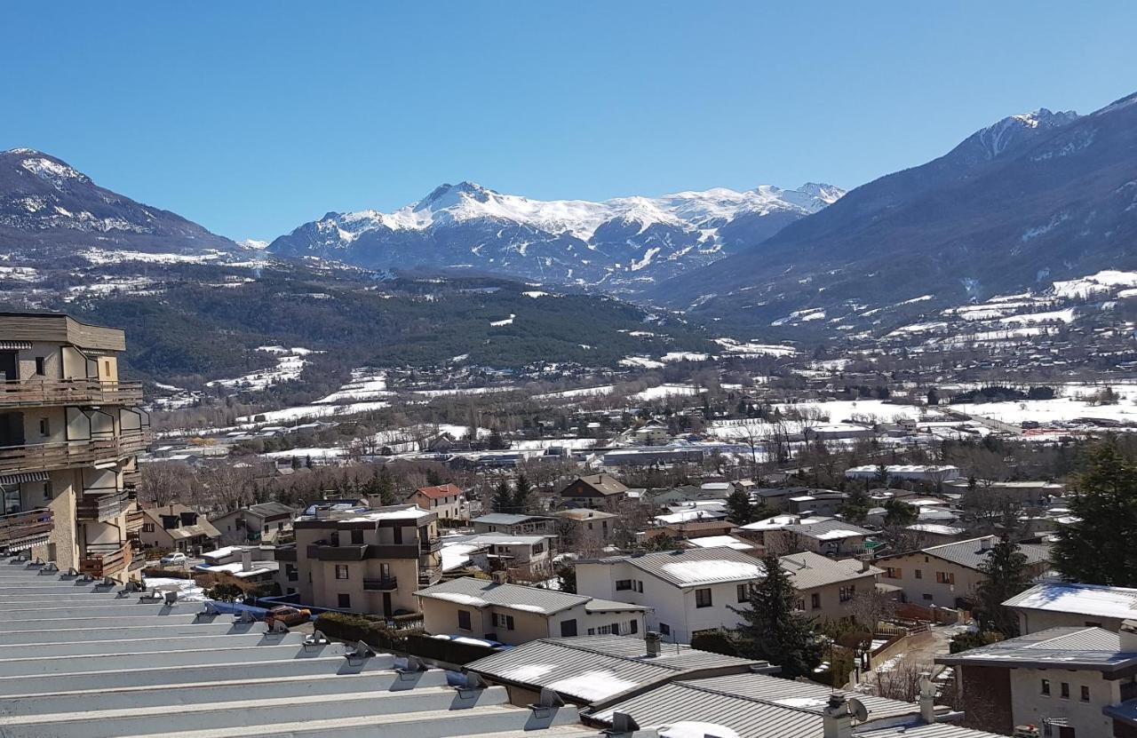 Appartement Plan D'Eau Vue Panoramique Embrun Exterior photo